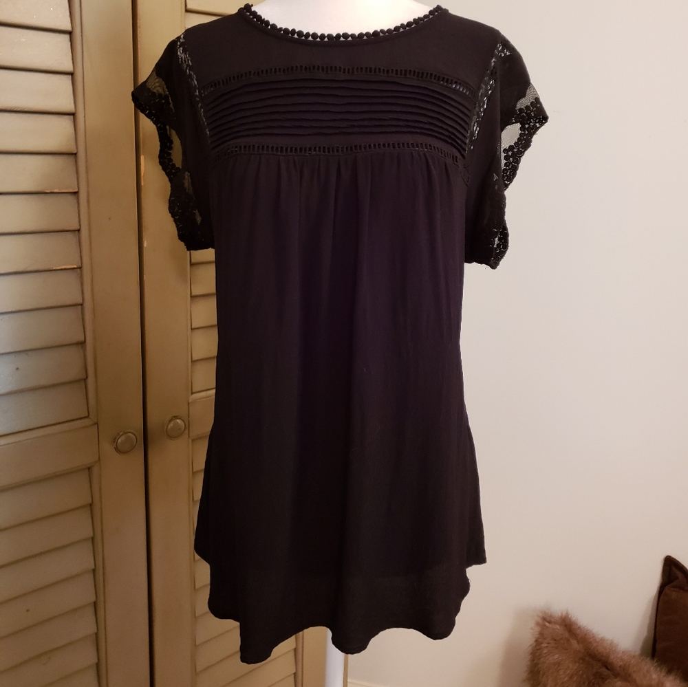 Daniel Rainn Black Lace Trim Blouse